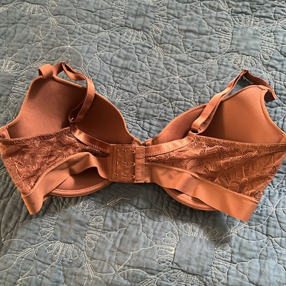 Danskin bra 38D - Picture 2 of 4